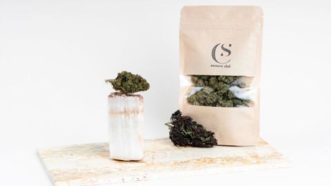 Fleurs de CBD Saveurs CBD & hemēka®. Fleurs de CBD Saveurs CBD & hemēka®.